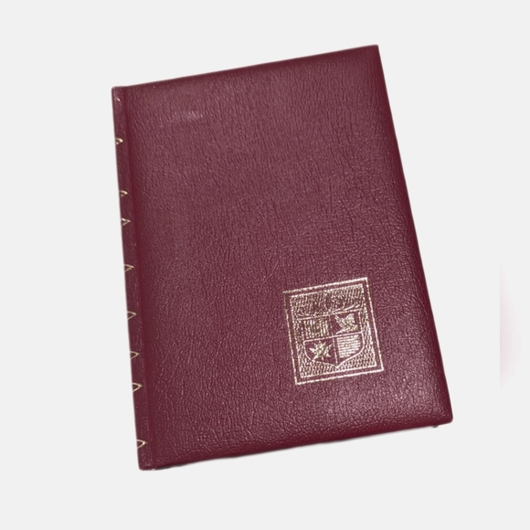 Secret Stash "Book" - Hidden Jewelry Box - Picture 2 of 4